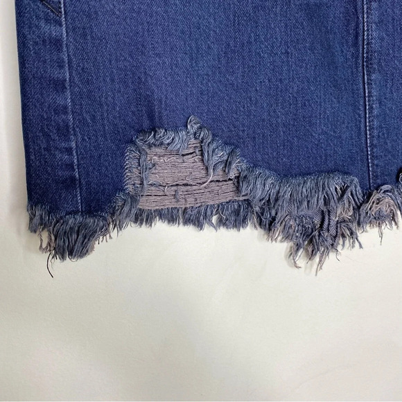 ✨NWT Good American Dark Wash Blue High Rise Frayed Hem Denim Jean Mini Skirt 26 - Picture 6 of 9